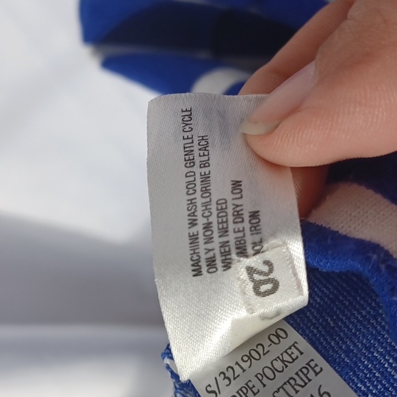 GAP Blue/white striped heavy tee dress with pockets, back zip, front pockets - Picture 8 of 8